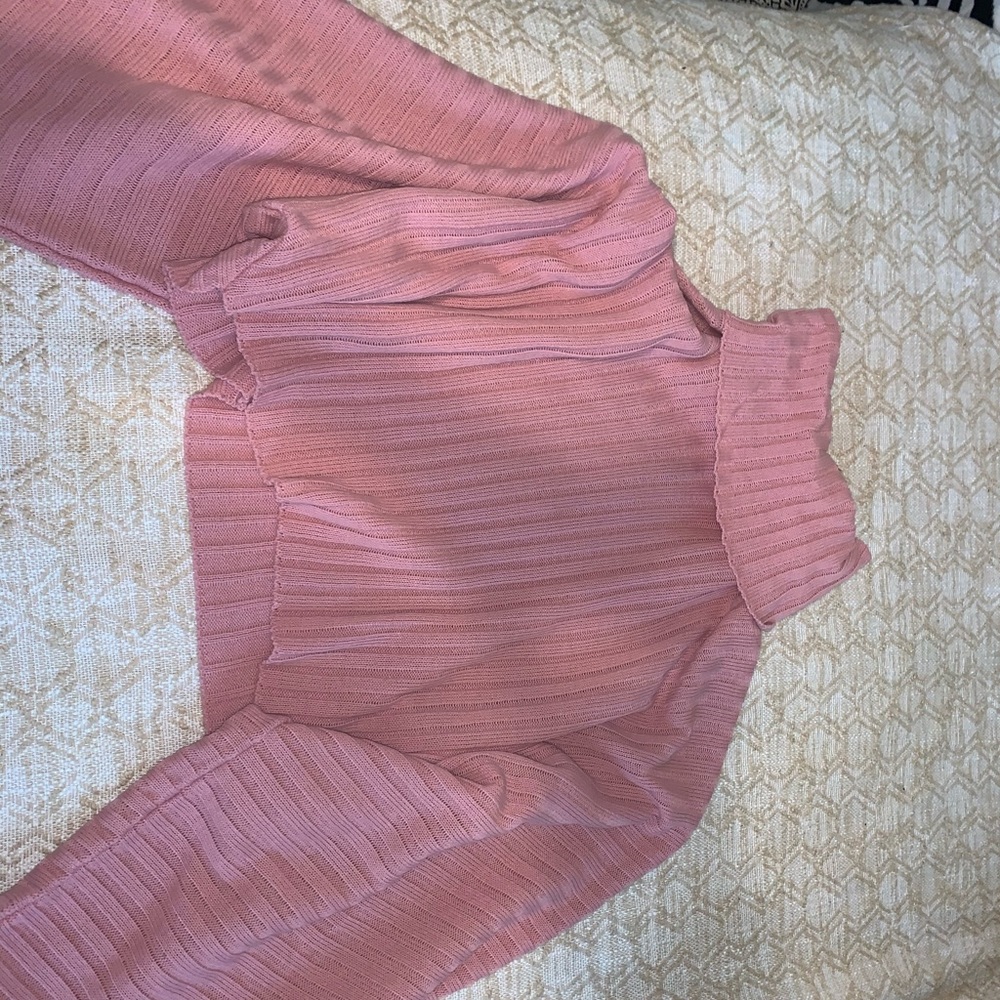 Crop top sweater
